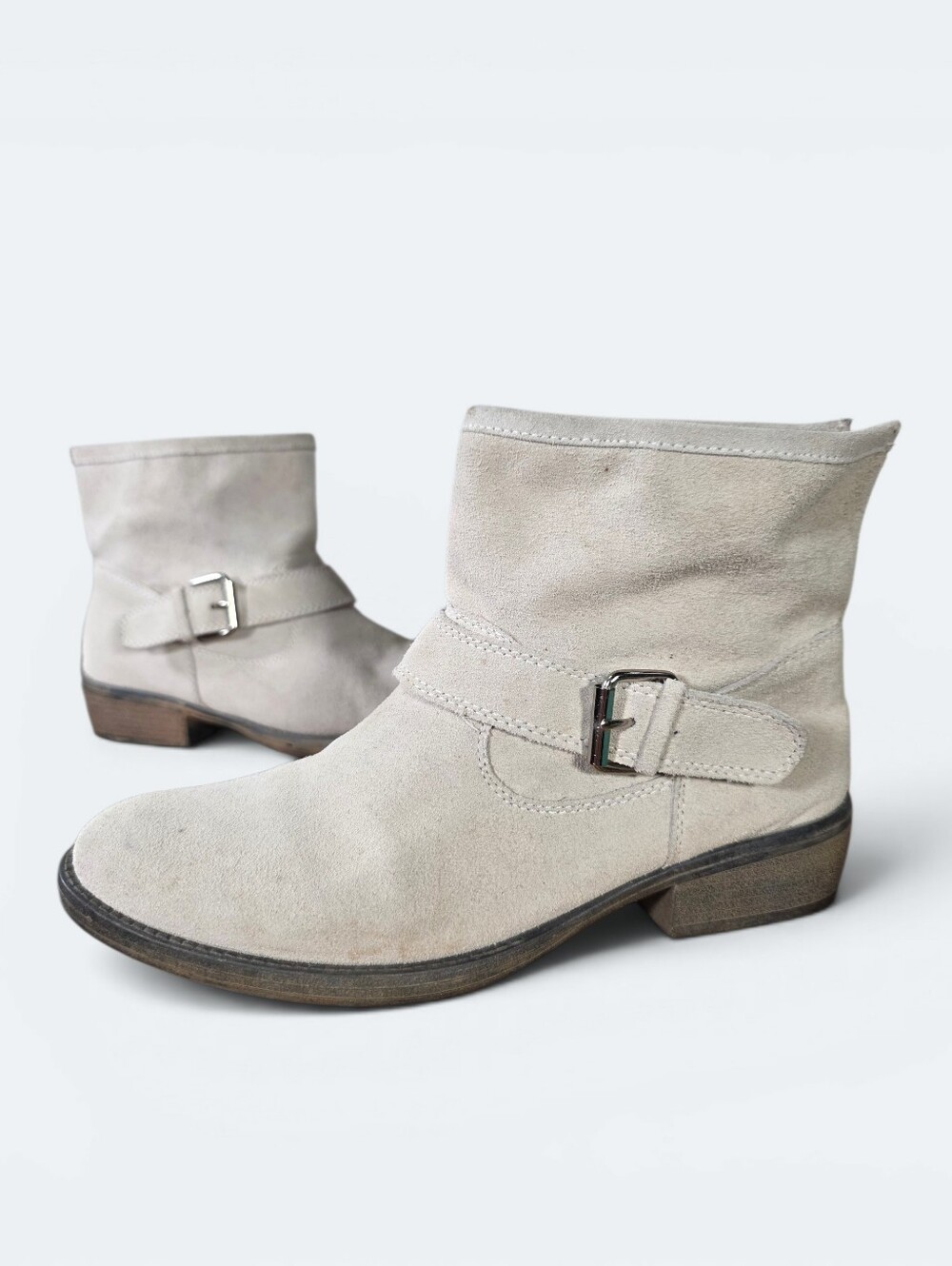 MIA Leoni Suede Buckle Moto Ankle Booties Light Beige Size 8